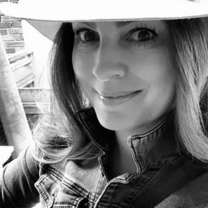 Meet your Posher, Deanna